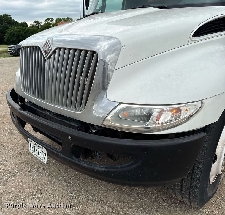 image for item ED5608 2003 International 4300 utility / service truck