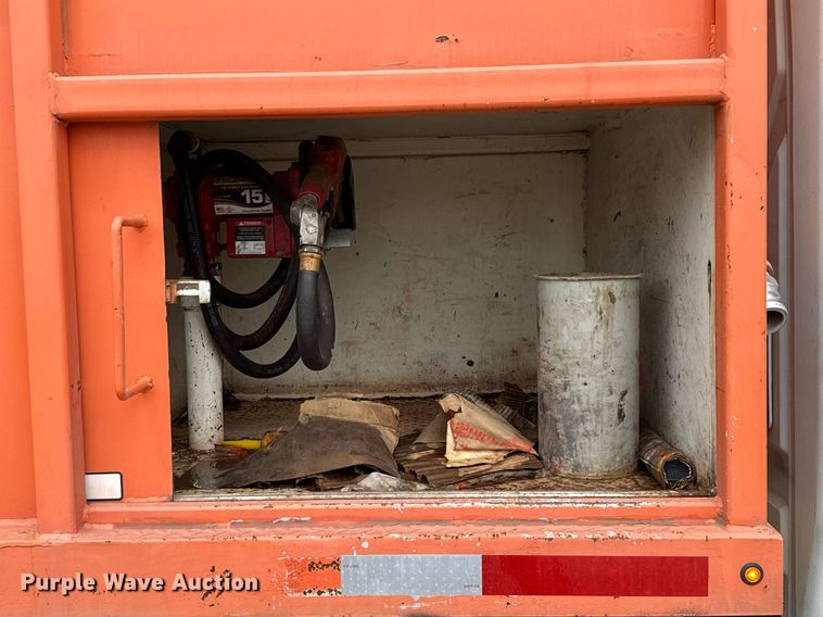 image for item ED5608 2003 International 4300 utility / service truck