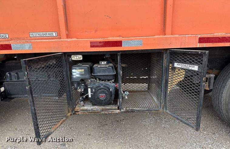 image for item ED5608 2003 International 4300 utility / service truck