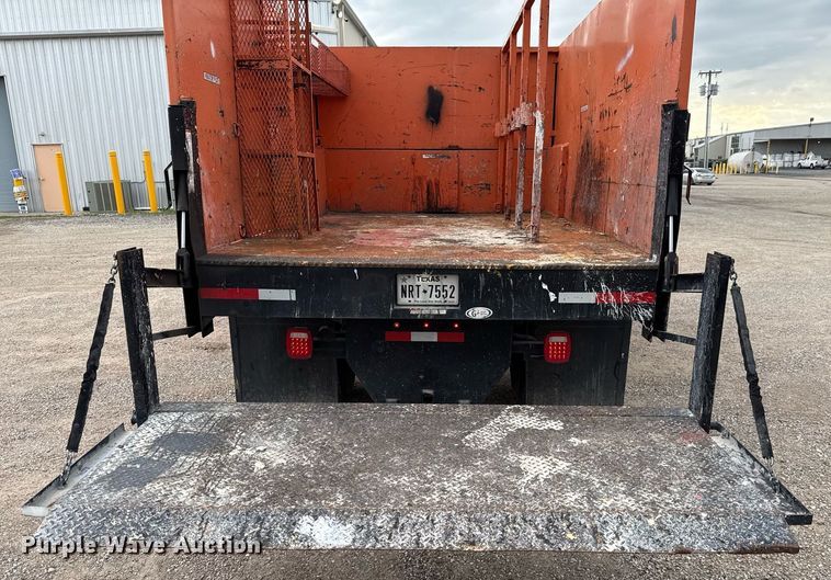 image for item ED5608 2003 International 4300 utility / service truck