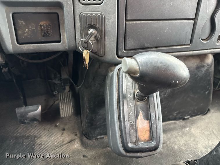 image for item ED5608 2003 International 4300 utility / service truck