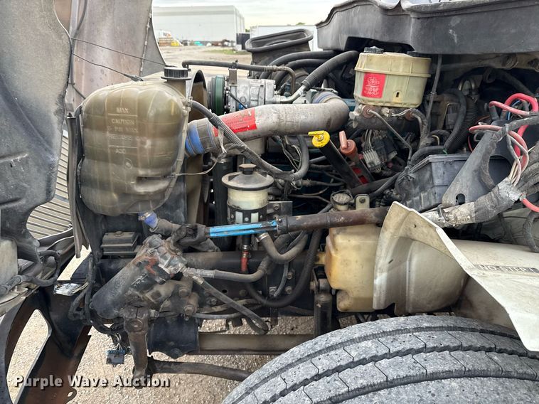 image for item ED5608 2003 International 4300 utility / service truck