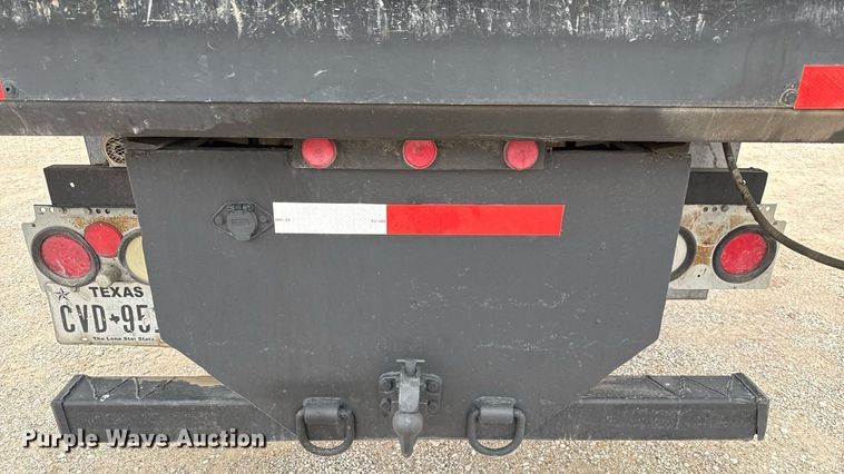 image for item ED5609 2002 International 4300 utility / service truck