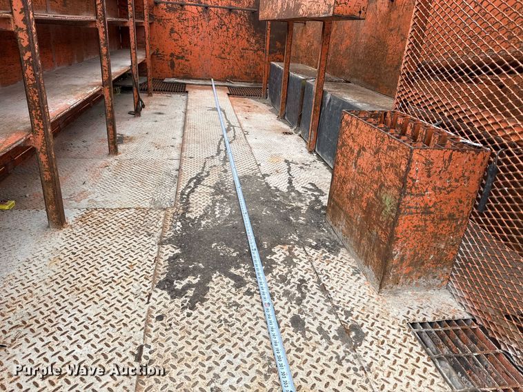 image for item ED5609 2002 International 4300 utility / service truck