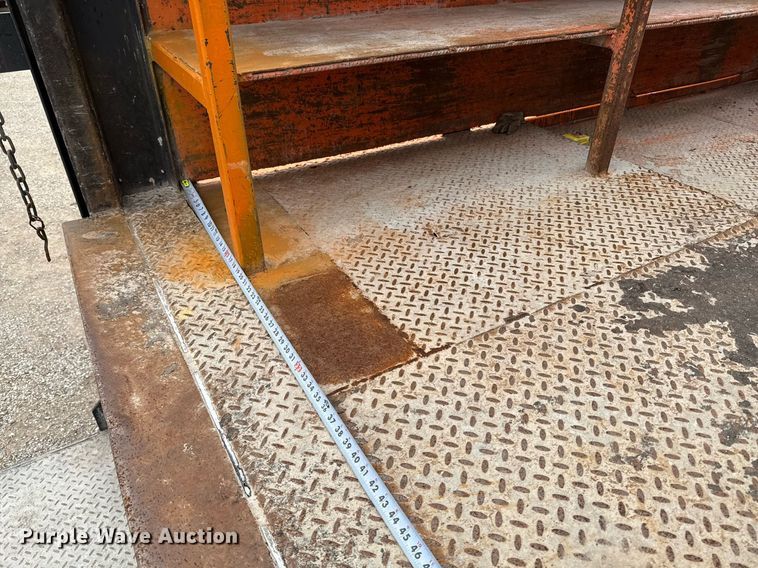 image for item ED5609 2002 International 4300 utility / service truck