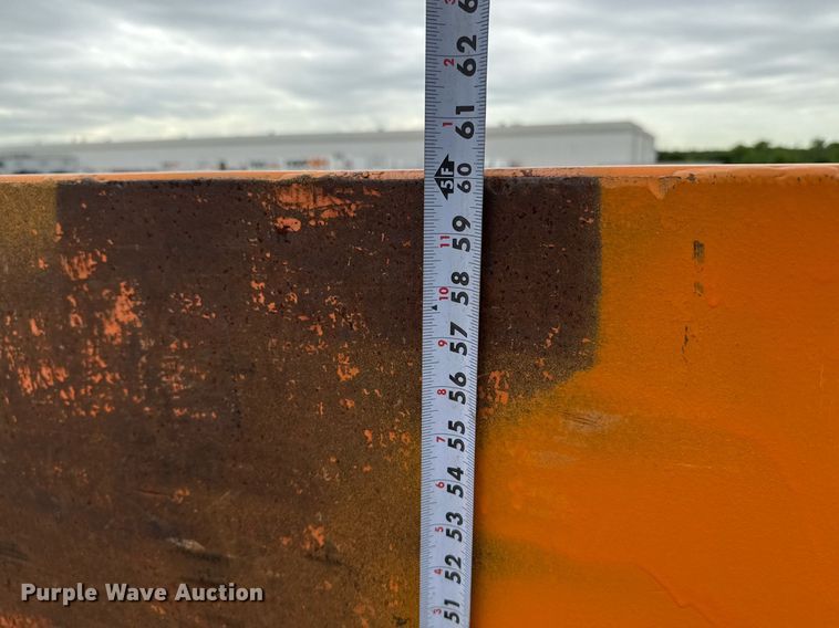 image for item ED5609 2002 International 4300 utility / service truck