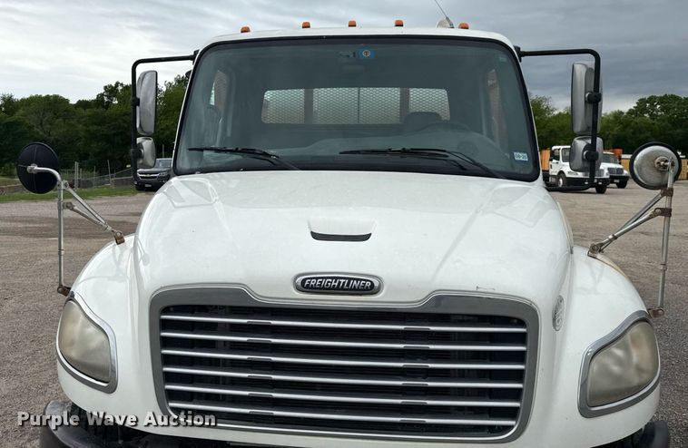 image for item ED5614 2009 Freightliner M2  utility / service truck
