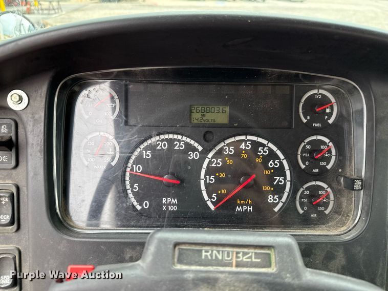 image for item ED5614 2009 Freightliner M2  utility / service truck