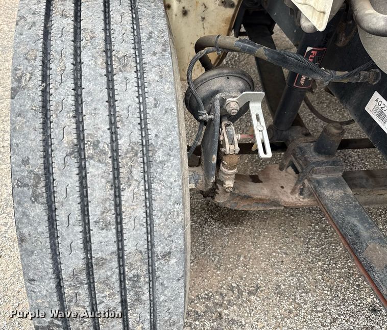 image for item ED5614 2009 Freightliner M2  utility / service truck