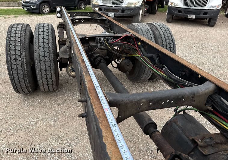 image for item ED5615 2008 Freightliner M2 truck cab and chassis