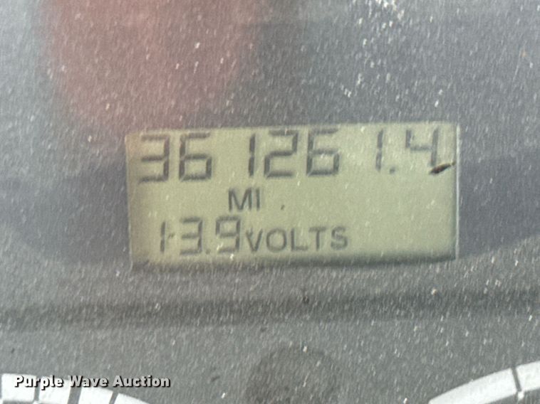 image for item ED5615 2008 Freightliner M2 truck cab and chassis