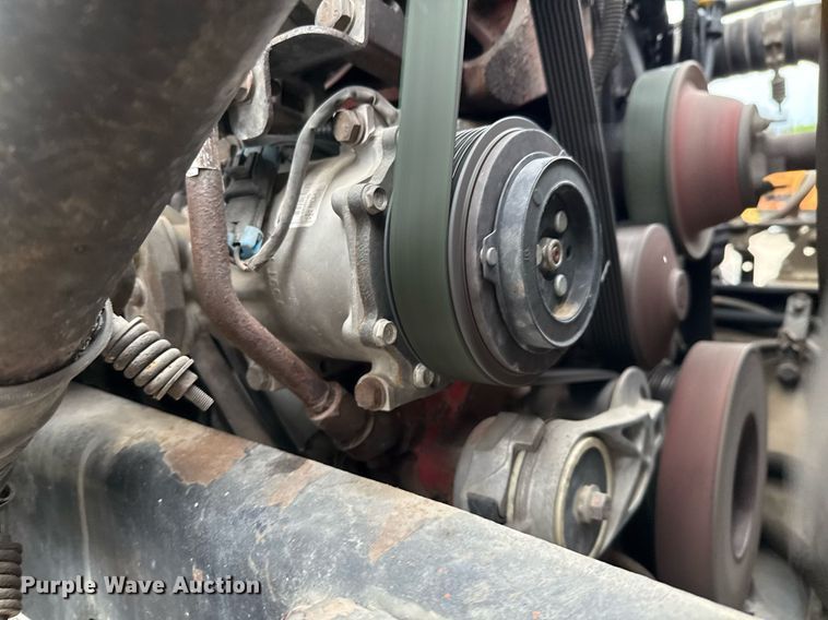 image for item ED5615 2008 Freightliner M2 truck cab and chassis