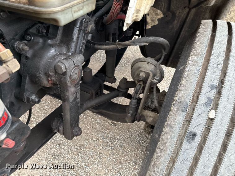 image for item ED5615 2008 Freightliner M2 truck cab and chassis