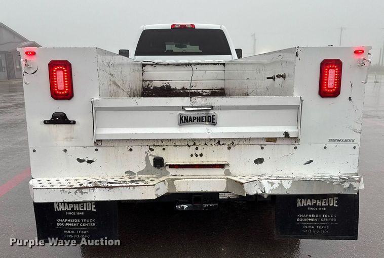 image for item ED5620 2019 Chevrolet Silverado 5500HD Crew Cab utility / service truck