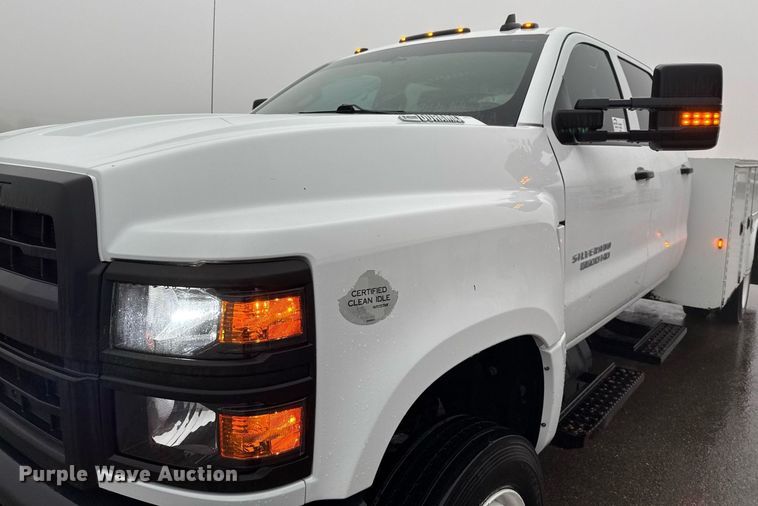 image for item ED5620 2019 Chevrolet Silverado 5500HD Crew Cab utility / service truck