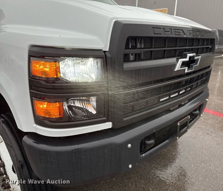 image for item ED5620 2019 Chevrolet Silverado 5500HD Crew Cab utility / service truck