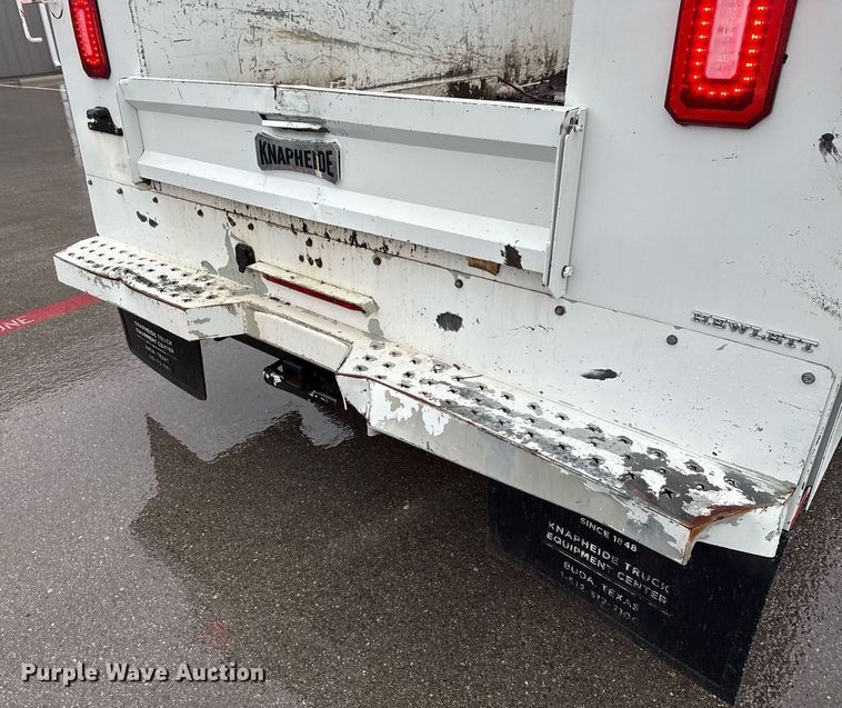 image for item ED5620 2019 Chevrolet Silverado 5500HD Crew Cab utility / service truck