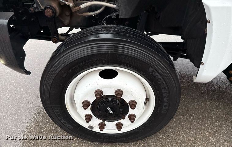 image for item ED5620 2019 Chevrolet Silverado 5500HD Crew Cab utility / service truck