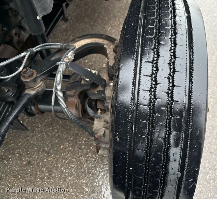 image for item ED5620 2019 Chevrolet Silverado 5500HD Crew Cab utility / service truck