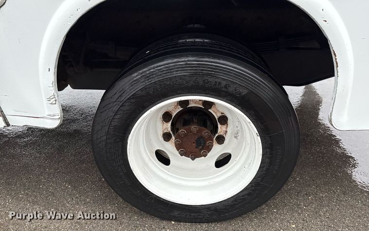 image for item ED5620 2019 Chevrolet Silverado 5500HD Crew Cab utility / service truck