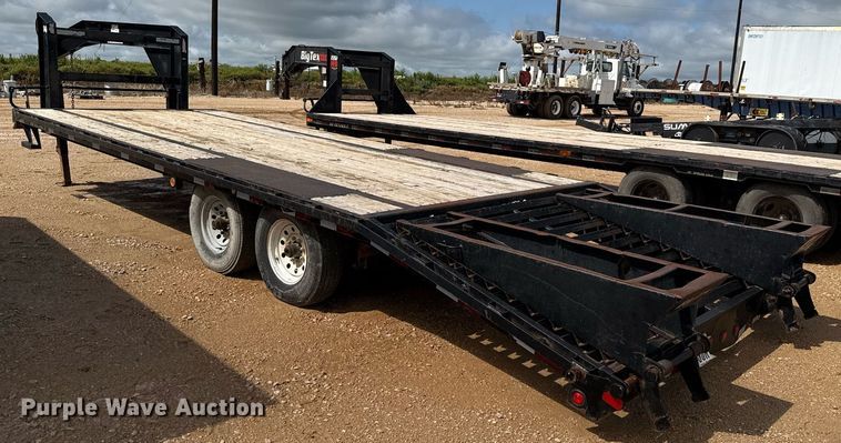 image for item ED5621 2017 Big Tex 14GN-20BK+5 equipment trailer