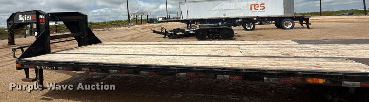 image for item ED5622 2017 Big Tex 22GN-28BK+5MR equipment trailer