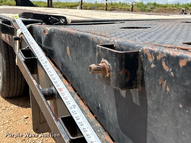 image for item ED5622 2017 Big Tex 22GN-28BK+5MR equipment trailer