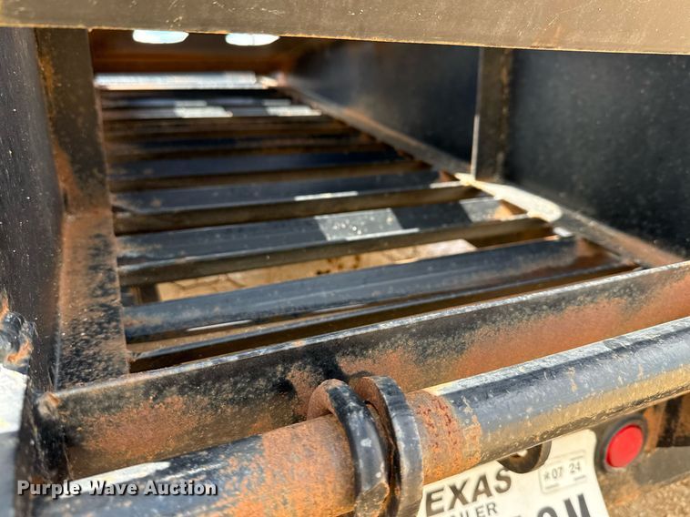 image for item ED5622 2017 Big Tex 22GN-28BK+5MR equipment trailer