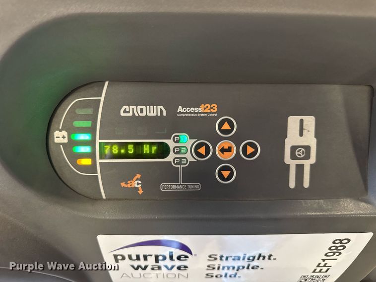 image for item EF1988 Crown SP3520-30 order picker