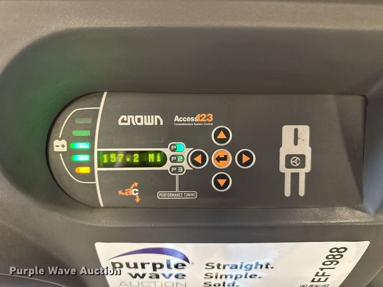 image for item EF1988 Crown SP3520-30 order picker