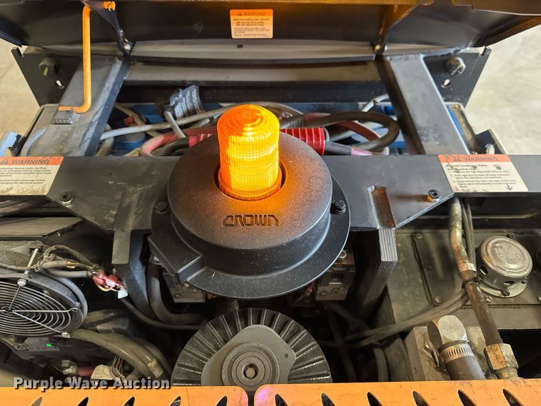 image for item EF1988 Crown SP3520-30 order picker