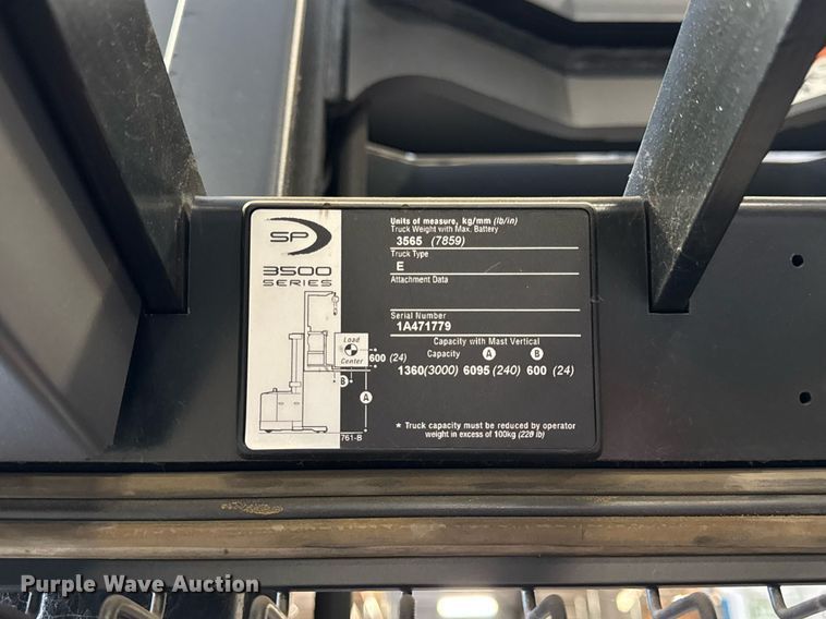 image for item EF1988 Crown SP3520-30 order picker