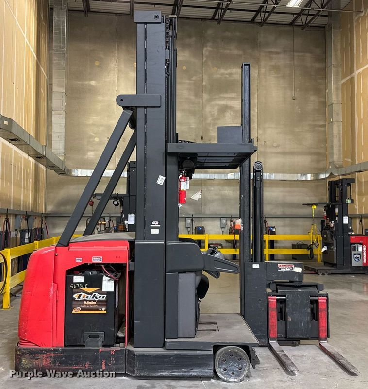 image for item EF1989 2007 Raymond SA-CSR30T order picker