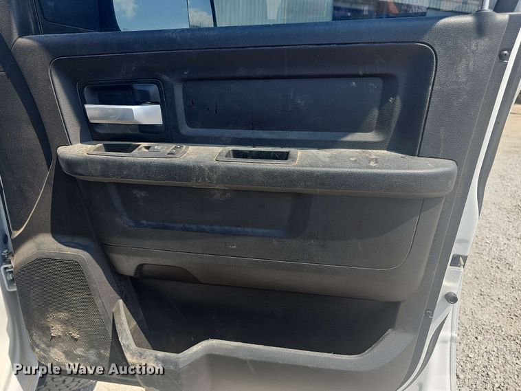 image for item EF3486 2019 Dodge Ram 2500 Crew Cab pickup truck