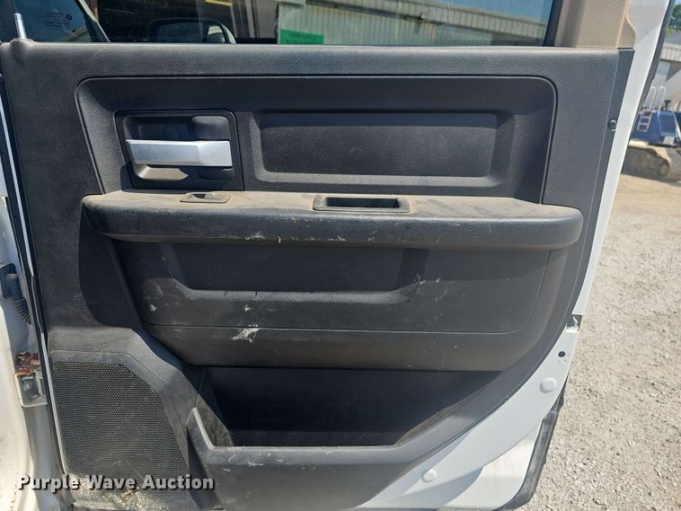 image for item EF3486 2019 Dodge Ram 2500 Crew Cab pickup truck