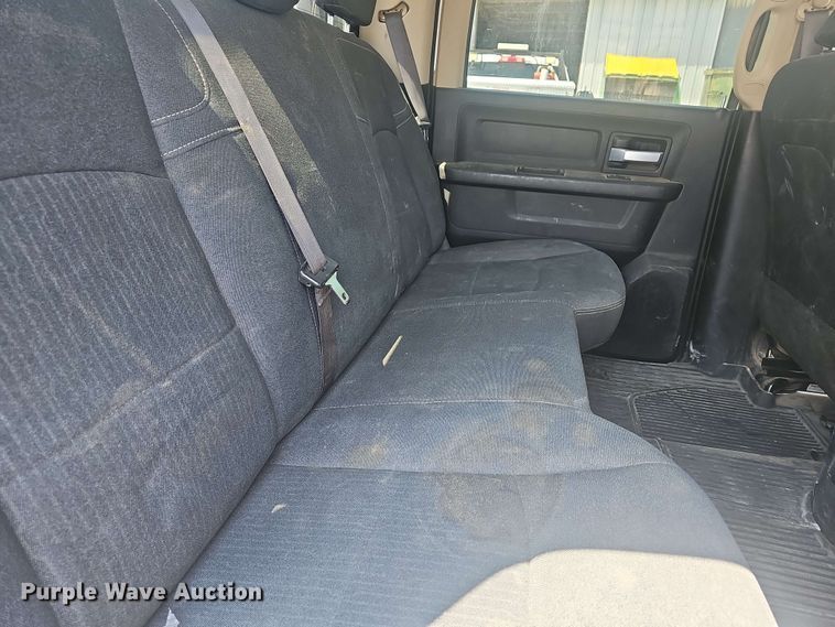 image for item EF3486 2019 Dodge Ram 2500 Crew Cab pickup truck