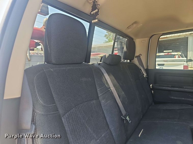 image for item EF3486 2019 Dodge Ram 2500 Crew Cab pickup truck