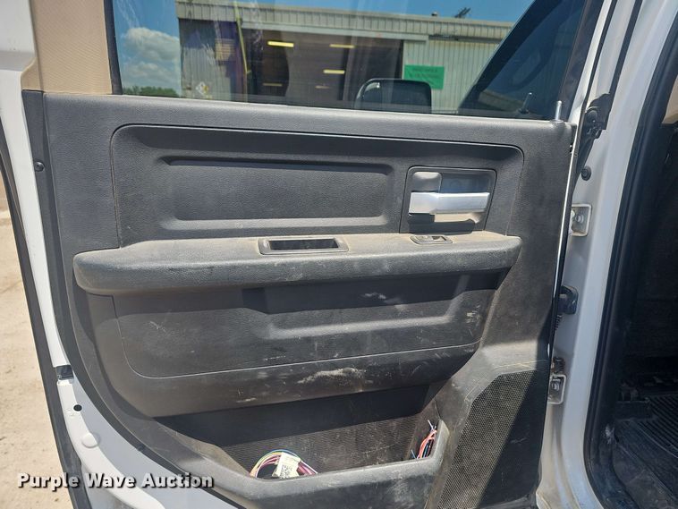 image for item EF3486 2019 Dodge Ram 2500 Crew Cab pickup truck