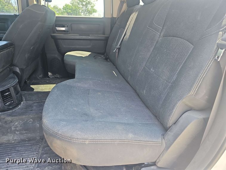 image for item EF3486 2019 Dodge Ram 2500 Crew Cab pickup truck