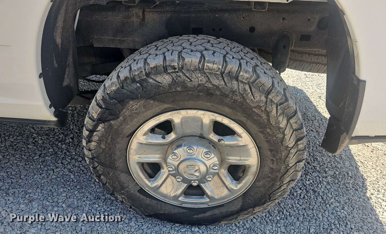 image for item EF3486 2019 Dodge Ram 2500 Crew Cab pickup truck