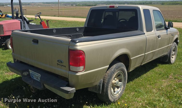 image for item EF3489 2000 Ford Ranger XLT SuperCab pickup truck