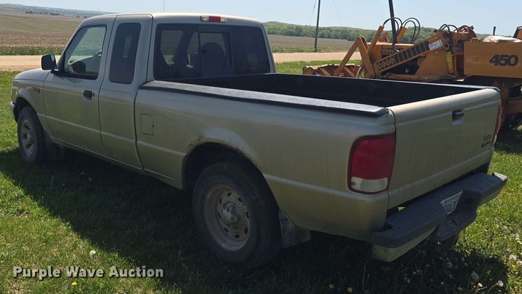 image for item EF3489 2000 Ford Ranger XLT SuperCab pickup truck