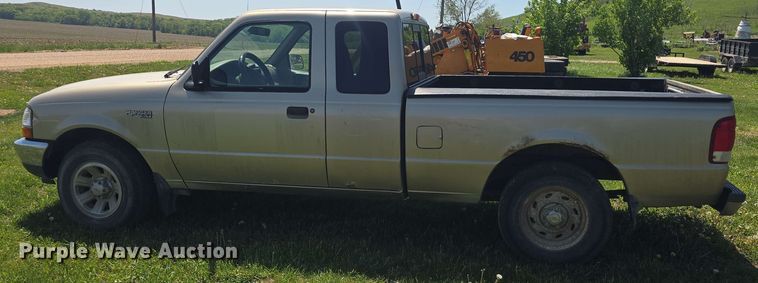 image for item EF3489 2000 Ford Ranger XLT SuperCab pickup truck