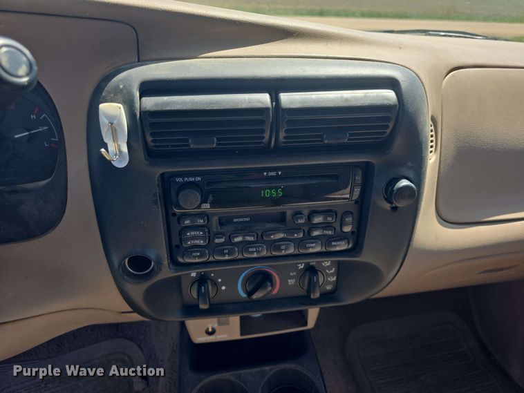 image for item EF3489 2000 Ford Ranger XLT SuperCab pickup truck