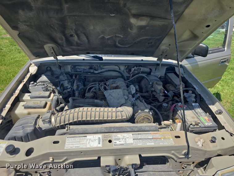 image for item EF3489 2000 Ford Ranger XLT SuperCab pickup truck