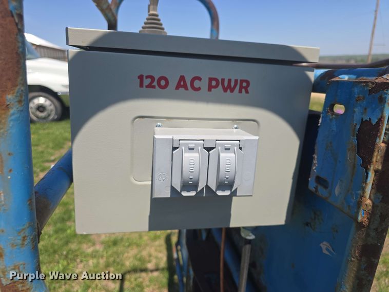 image for item EF3492 1999 Genie S-40 boom lift