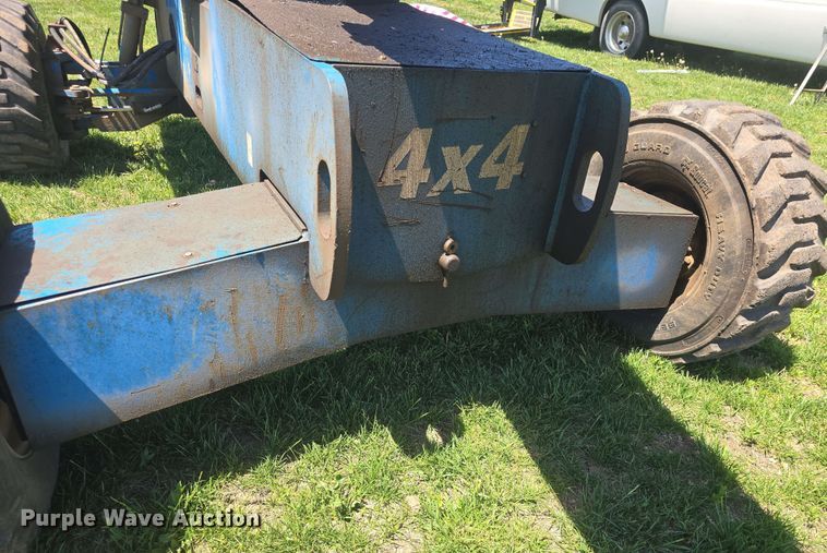 image for item EF3492 1999 Genie S-40 boom lift