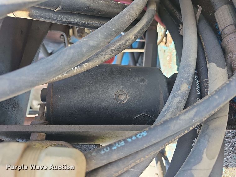 image for item EF3492 1999 Genie S-40 boom lift