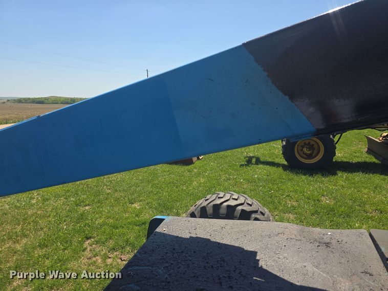 image for item EF3492 1999 Genie S-40 boom lift