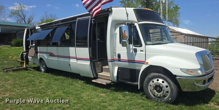 image for item EF3493 2009 International 3200 RV